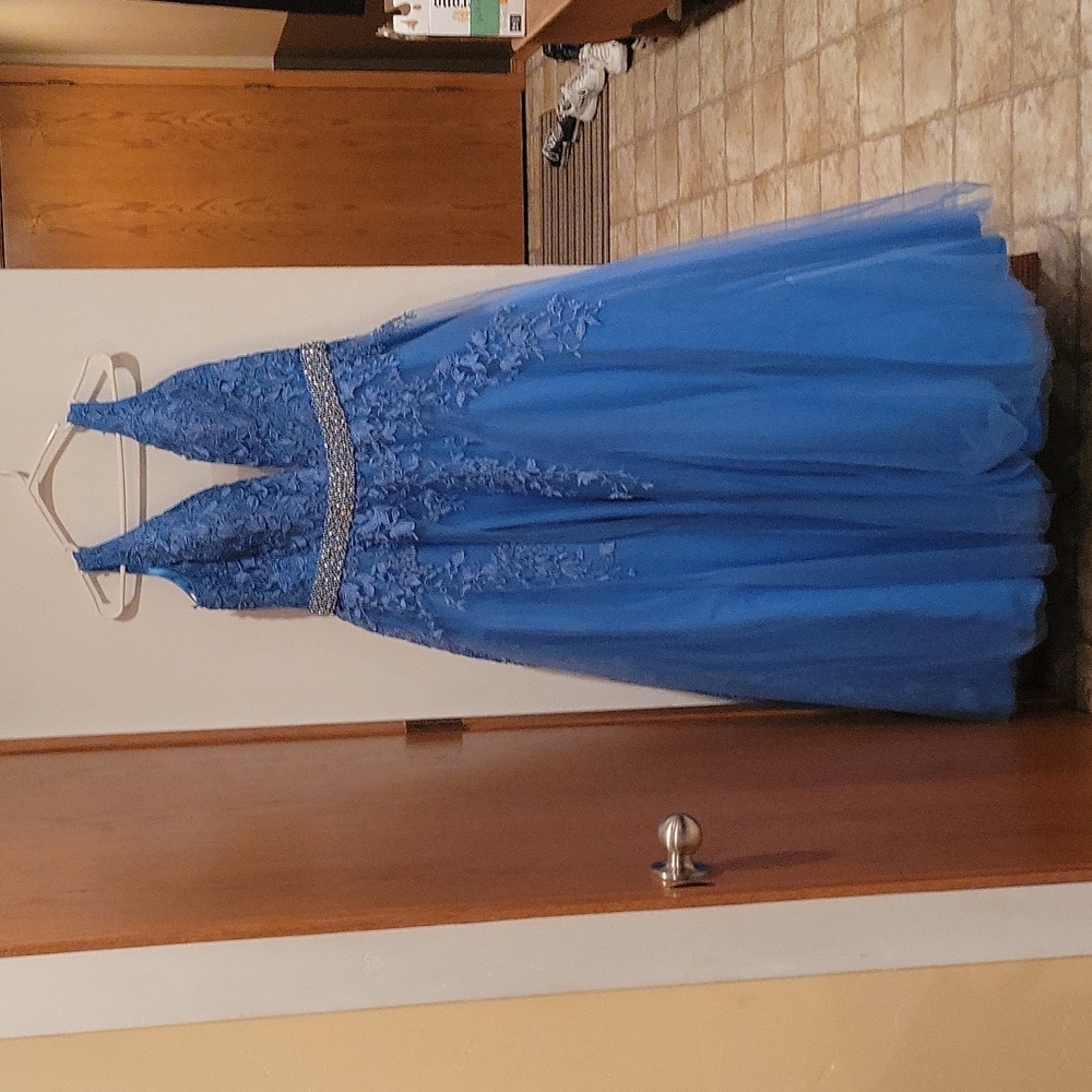 Light blue JVN by Jovan prom dress size 16